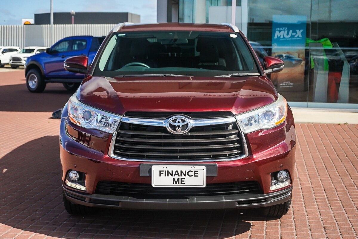 Toyota Kluger image 3