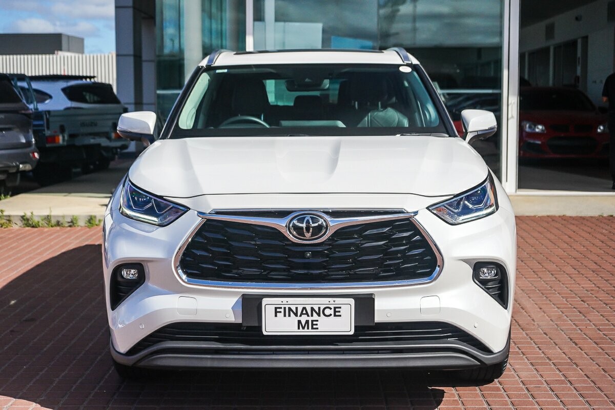 Toyota Kluger image 3