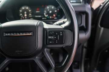 https://vehicle-cdn.autoleague.cloud/32225_81009789_14.jpg