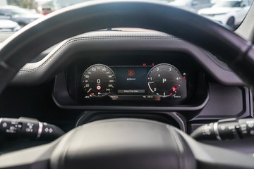 https://vehicle-cdn.autoleague.cloud/32225_81009789_16.jpg