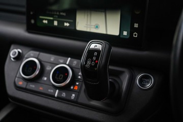 https://vehicle-cdn.autoleague.cloud/32225_81009789_19.jpg