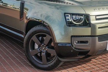 https://vehicle-cdn.autoleague.cloud/32225_81009789_2.jpg