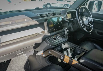 https://vehicle-cdn.autoleague.cloud/32225_81009789_21.jpg
