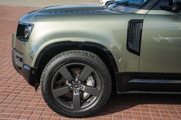 https://vehicle-cdn.autoleague.cloud/32225_81009789_5.jpg
