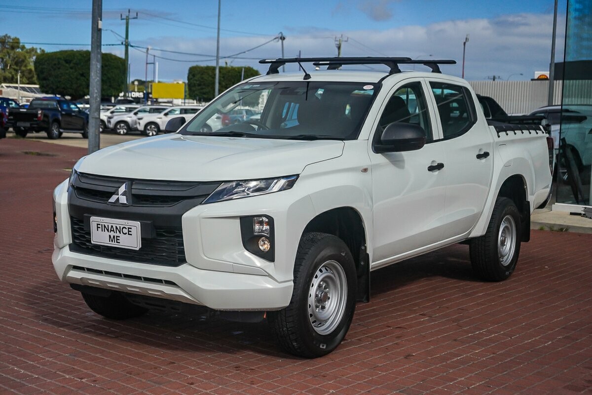Mitsubishi Triton image 4