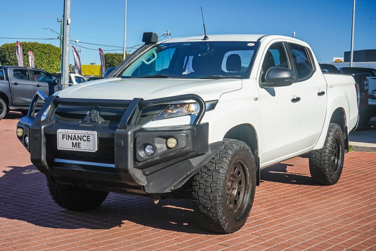 Mitsubishi Triton image 4