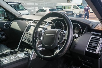 https://vehicle-cdn.autoleague.cloud/32225_81009817_13.jpg