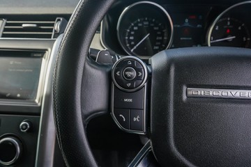 https://vehicle-cdn.autoleague.cloud/32225_81009817_15.jpg