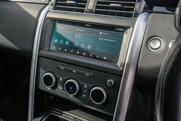 https://vehicle-cdn.autoleague.cloud/32225_81009817_17.jpg