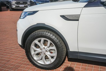 https://vehicle-cdn.autoleague.cloud/32225_81009817_5.jpg