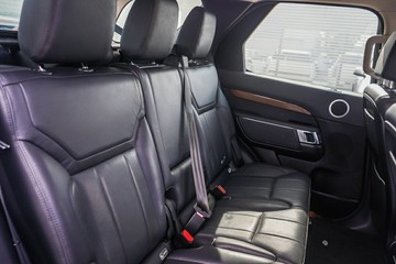 https://vehicle-cdn.autoleague.cloud/32225_81009817_9.jpg