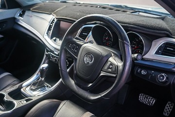 https://vehicle-cdn.autoleague.cloud/32225_81009824_15.jpg