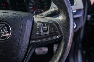 https://vehicle-cdn.autoleague.cloud/32225_81009824_16.jpg