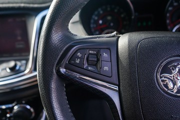 https://vehicle-cdn.autoleague.cloud/32225_81009824_17.jpg