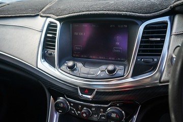 https://vehicle-cdn.autoleague.cloud/32225_81009824_19.jpg