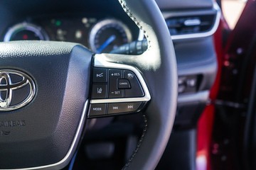 https://vehicle-cdn.autoleague.cloud/32225_81009825_14.jpg