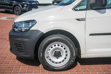 https://vehicle-cdn.autoleague.cloud/32225_81009838_5.jpg