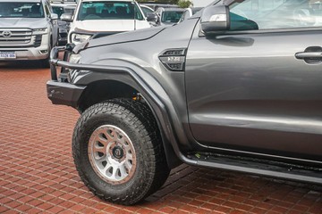 https://vehicle-cdn.autoleague.cloud/32225_81009843_4.jpg