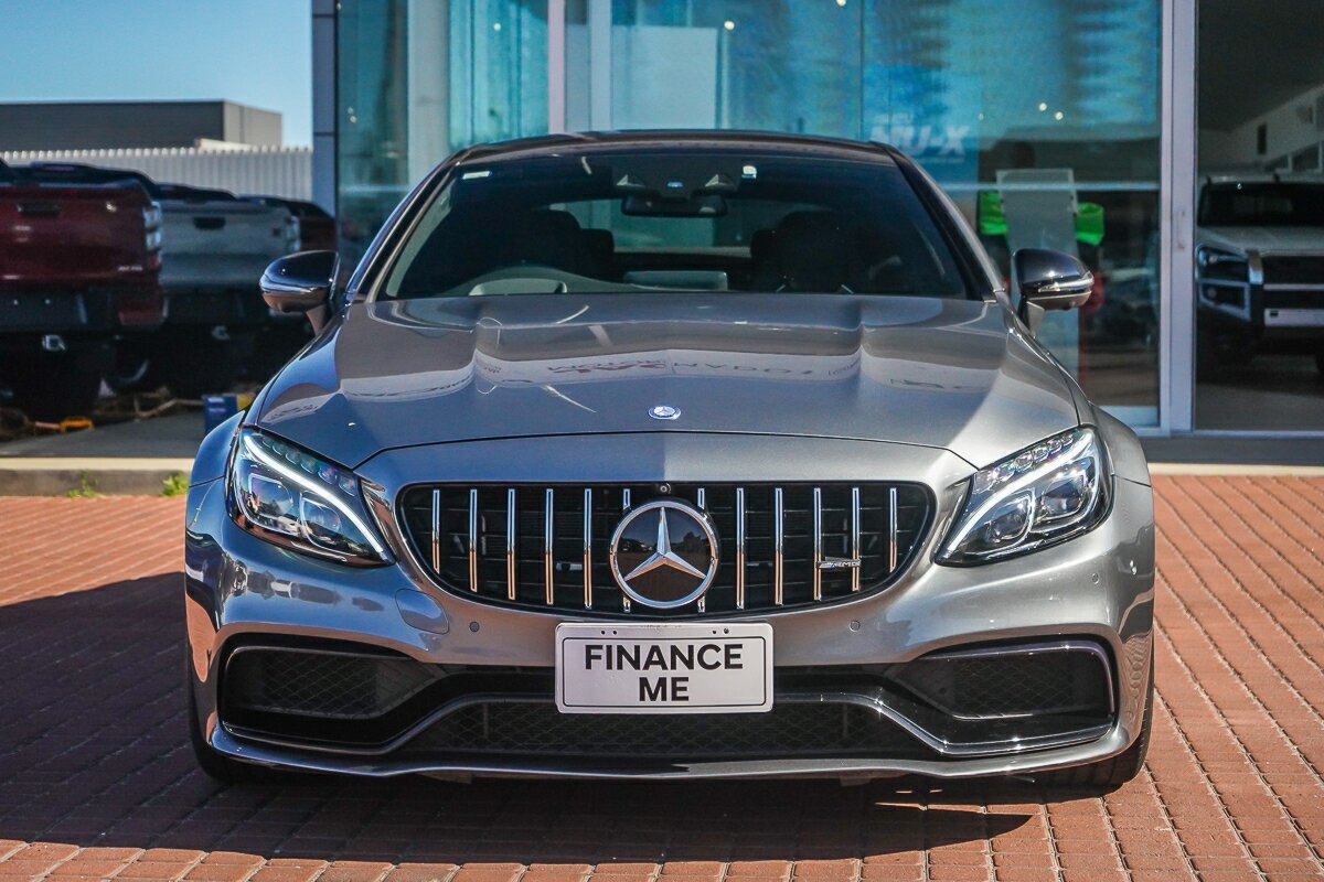 Mercedes Benz C-class image 3