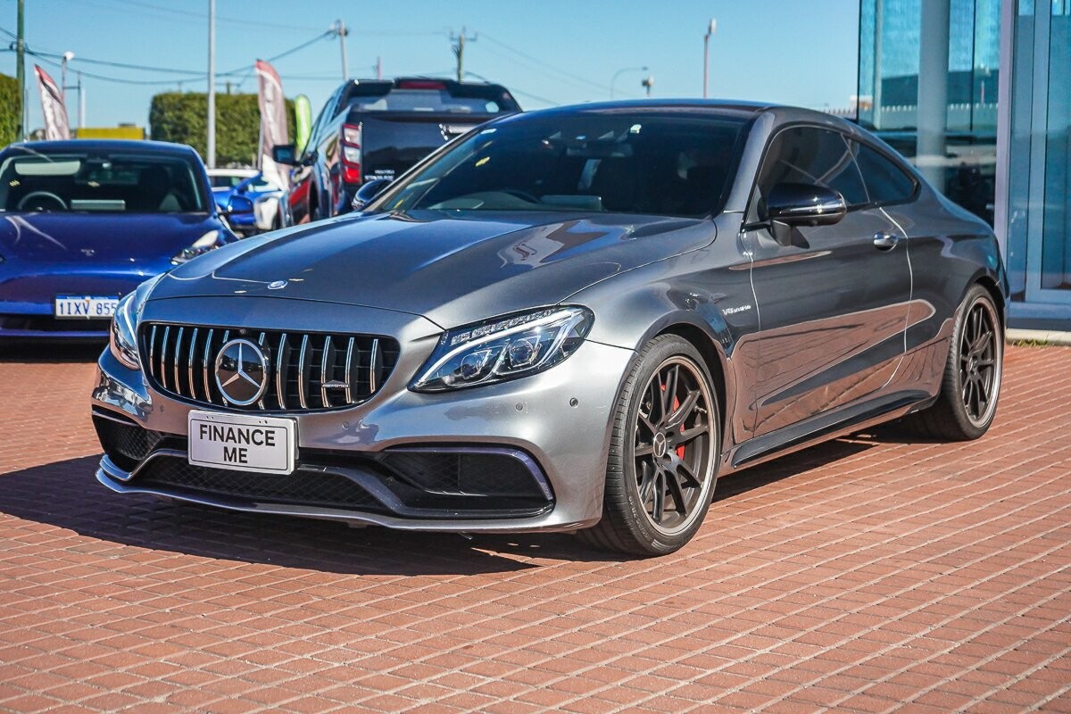 Mercedes Benz C-class image 4