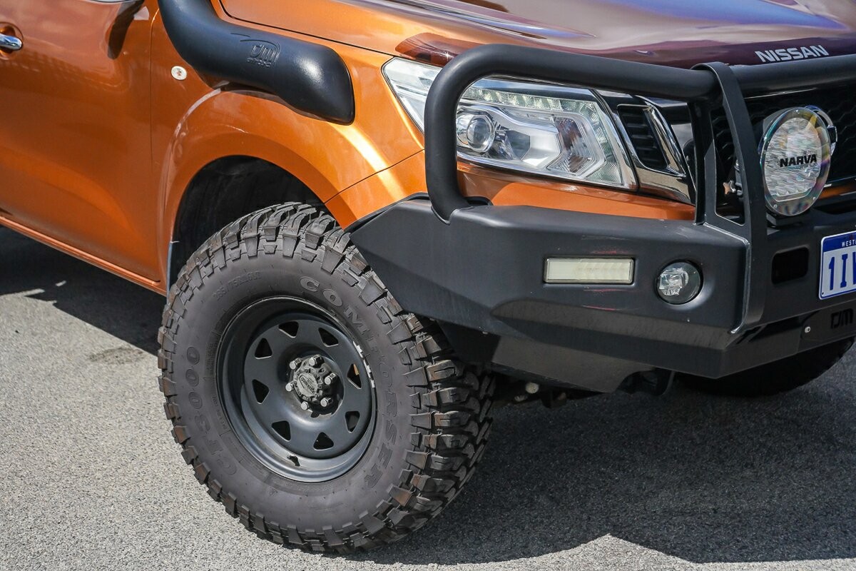 Nissan Navara image 2