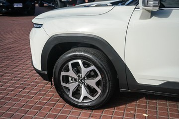 https://vehicle-cdn.autoleague.cloud/32225_81009864_5.jpg