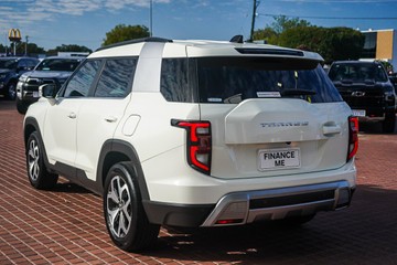 https://vehicle-cdn.autoleague.cloud/32225_81009864_6.jpg