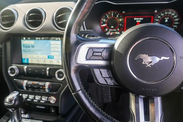 https://vehicle-cdn.autoleague.cloud/32225_81009871_13.jpg