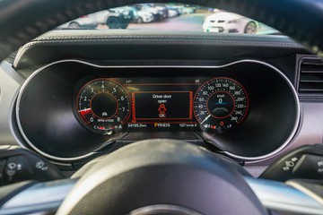 https://vehicle-cdn.autoleague.cloud/32225_81009871_14.jpg