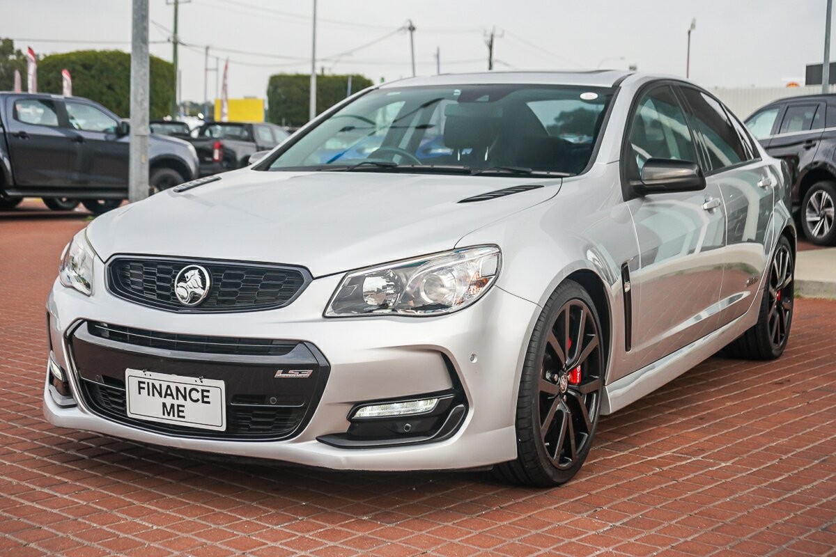 Holden Commodore image 4