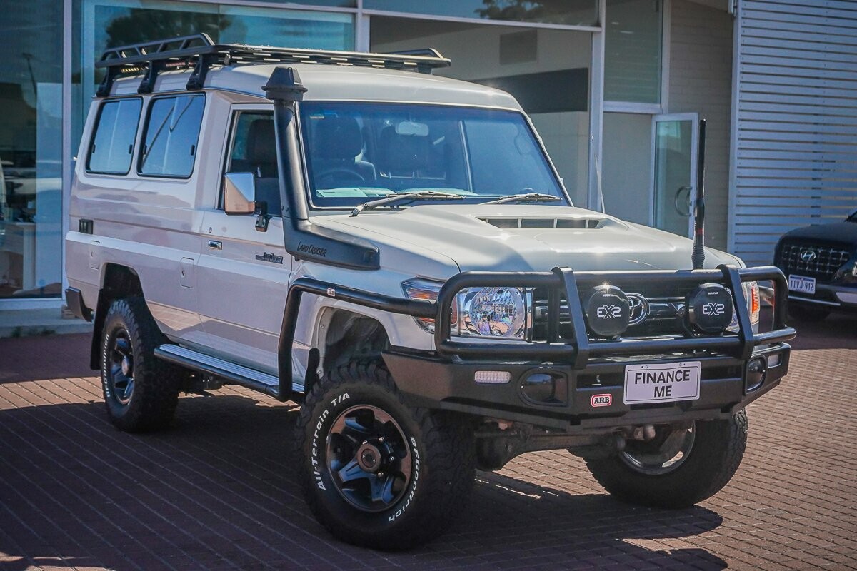 Toyota Landcruiser image 1