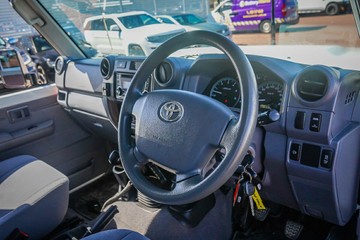 https://vehicle-cdn.autoleague.cloud/32225_81009877_11.jpg
