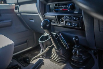 https://vehicle-cdn.autoleague.cloud/32225_81009877_14.jpg