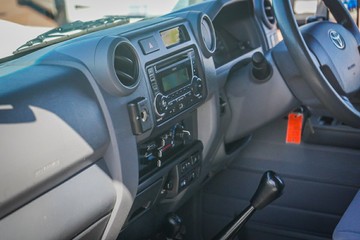 https://vehicle-cdn.autoleague.cloud/32225_81009877_18.jpg