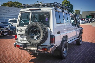 https://vehicle-cdn.autoleague.cloud/32225_81009877_8.jpg