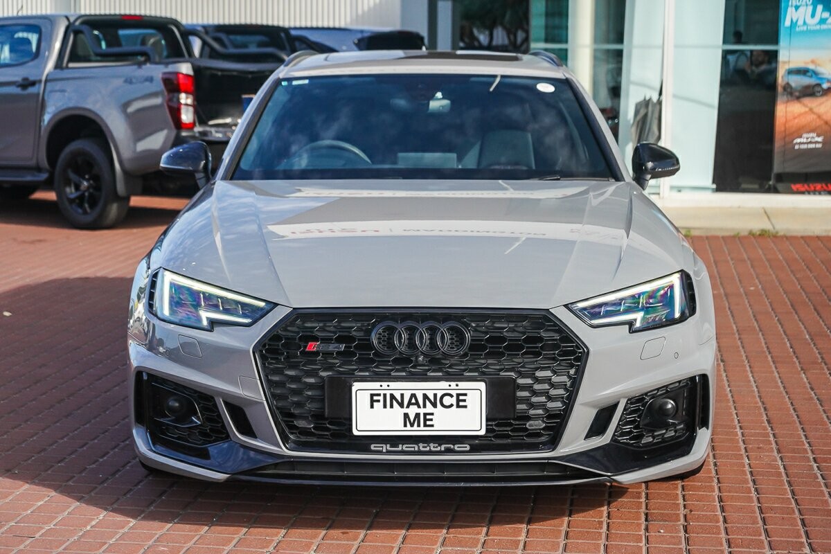 Audi Rs4 image 3