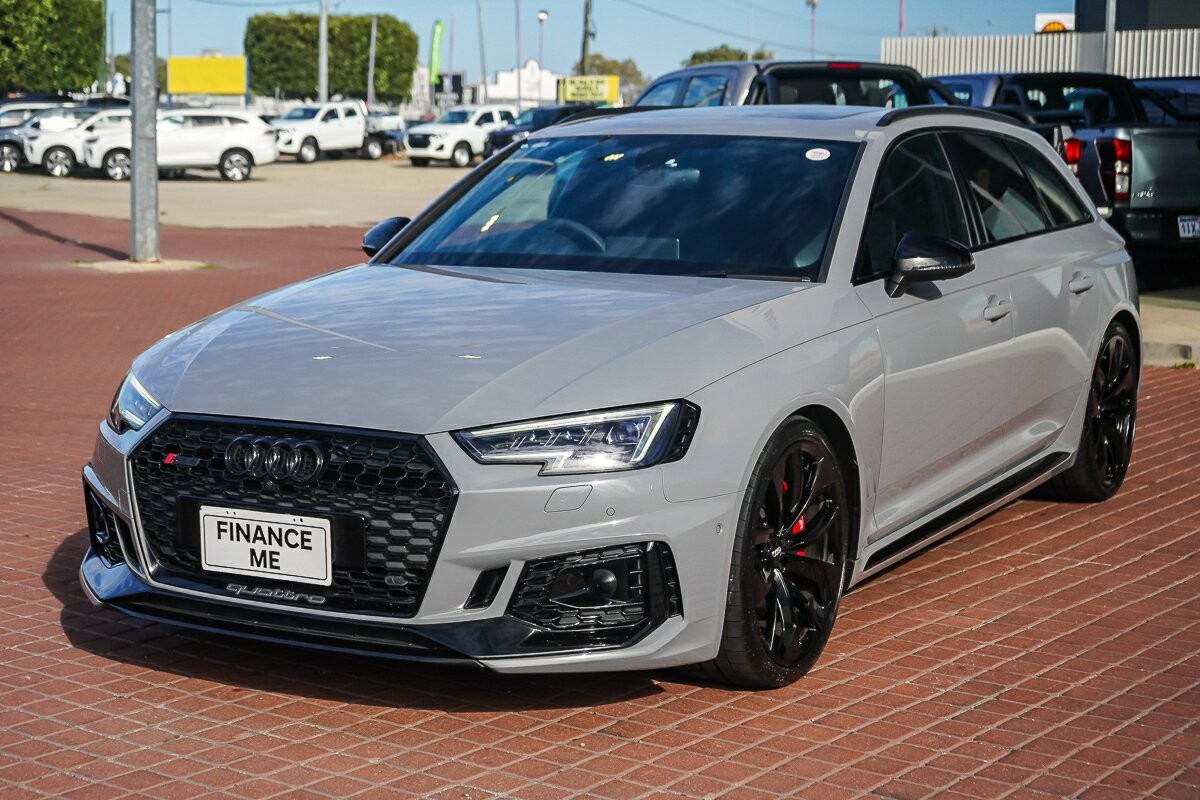 Audi Rs4 image 4