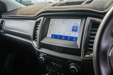 https://vehicle-cdn.autoleague.cloud/32225_81009899_16.jpg