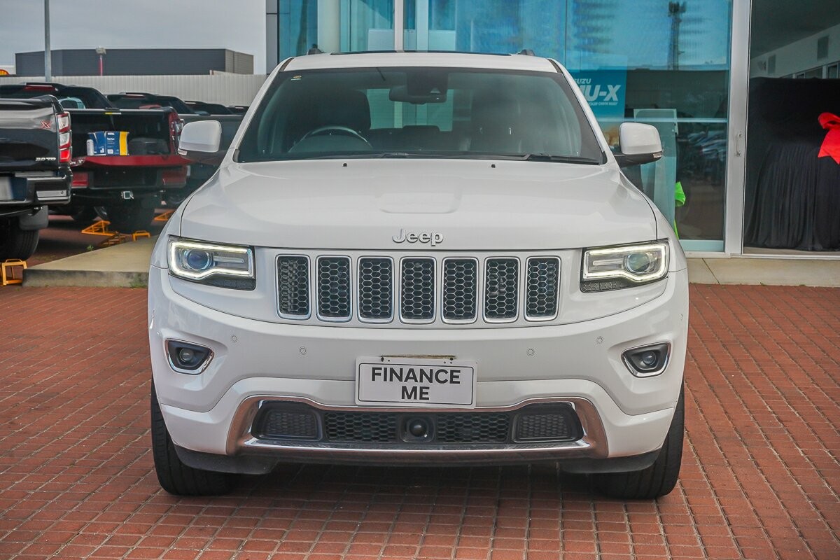 Jeep Grand Cherokee image 3