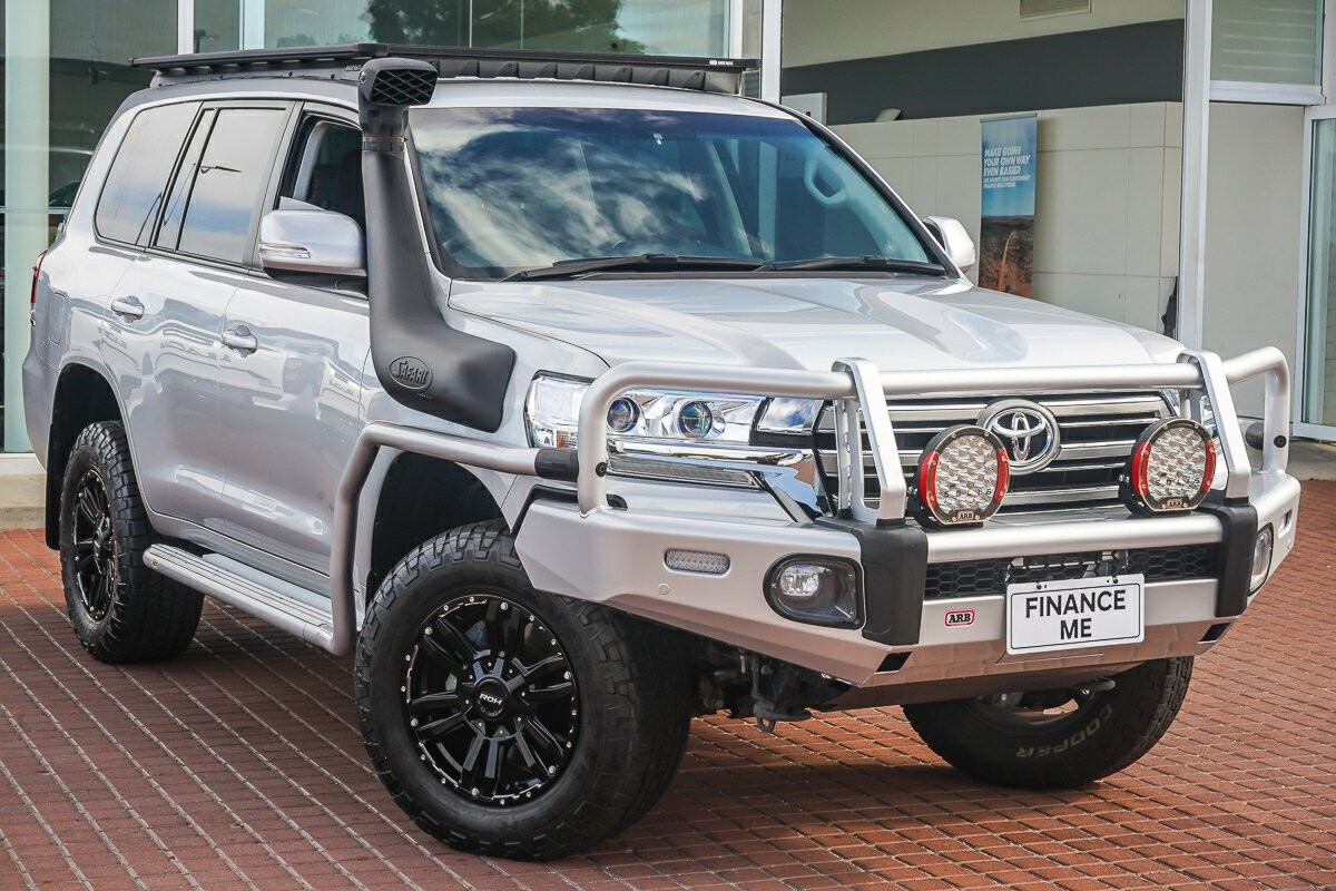 Toyota Landcruiser image 1