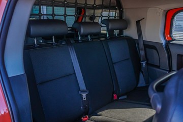 https://vehicle-cdn.autoleague.cloud/32225_81009905_9.jpg