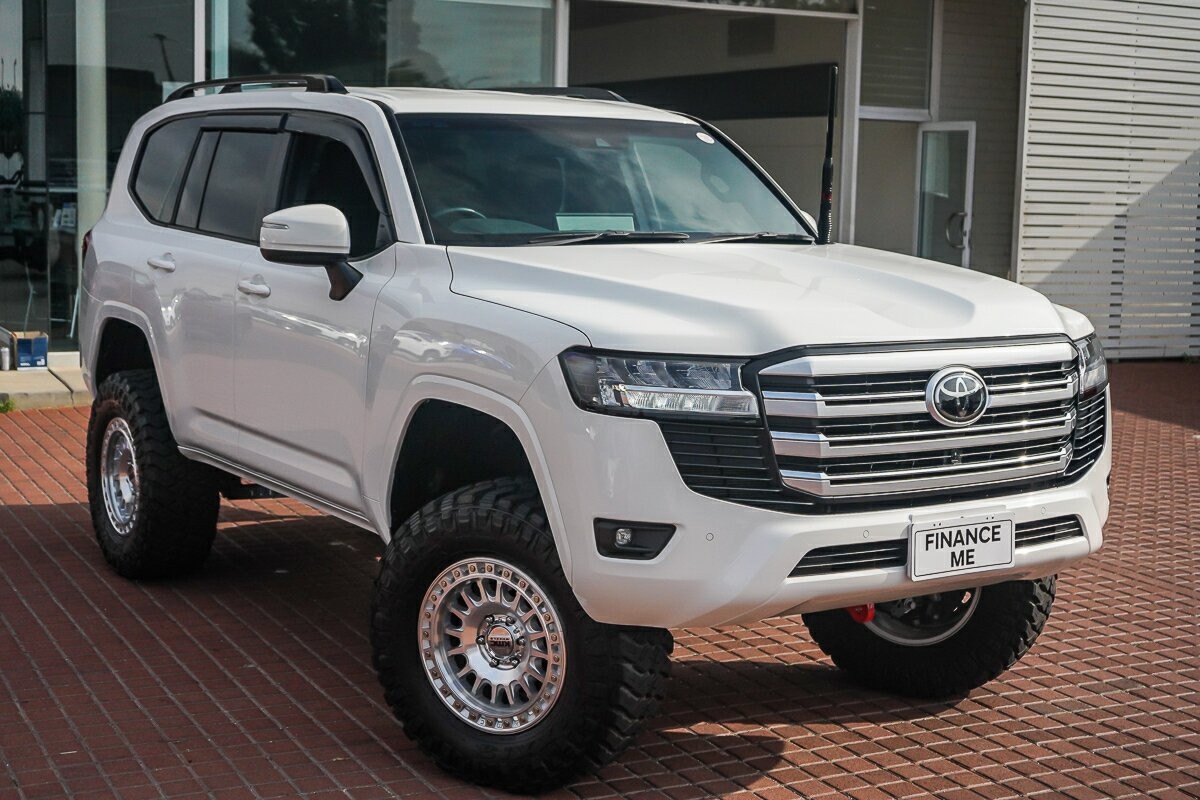 Toyota Landcruiser image 1