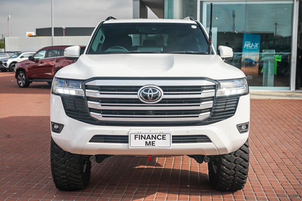 Toyota Landcruiser image 3