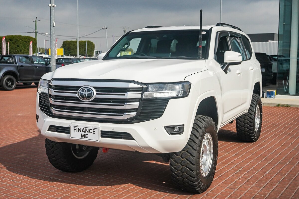 Toyota Landcruiser image 4