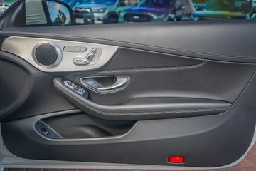 https://vehicle-cdn.autoleague.cloud/32225_81009924_10.jpg