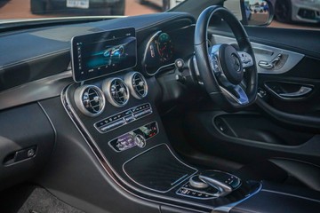 https://vehicle-cdn.autoleague.cloud/32225_81009924_20.jpg