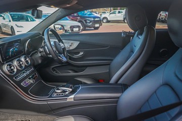 https://vehicle-cdn.autoleague.cloud/32225_81009924_22.jpg