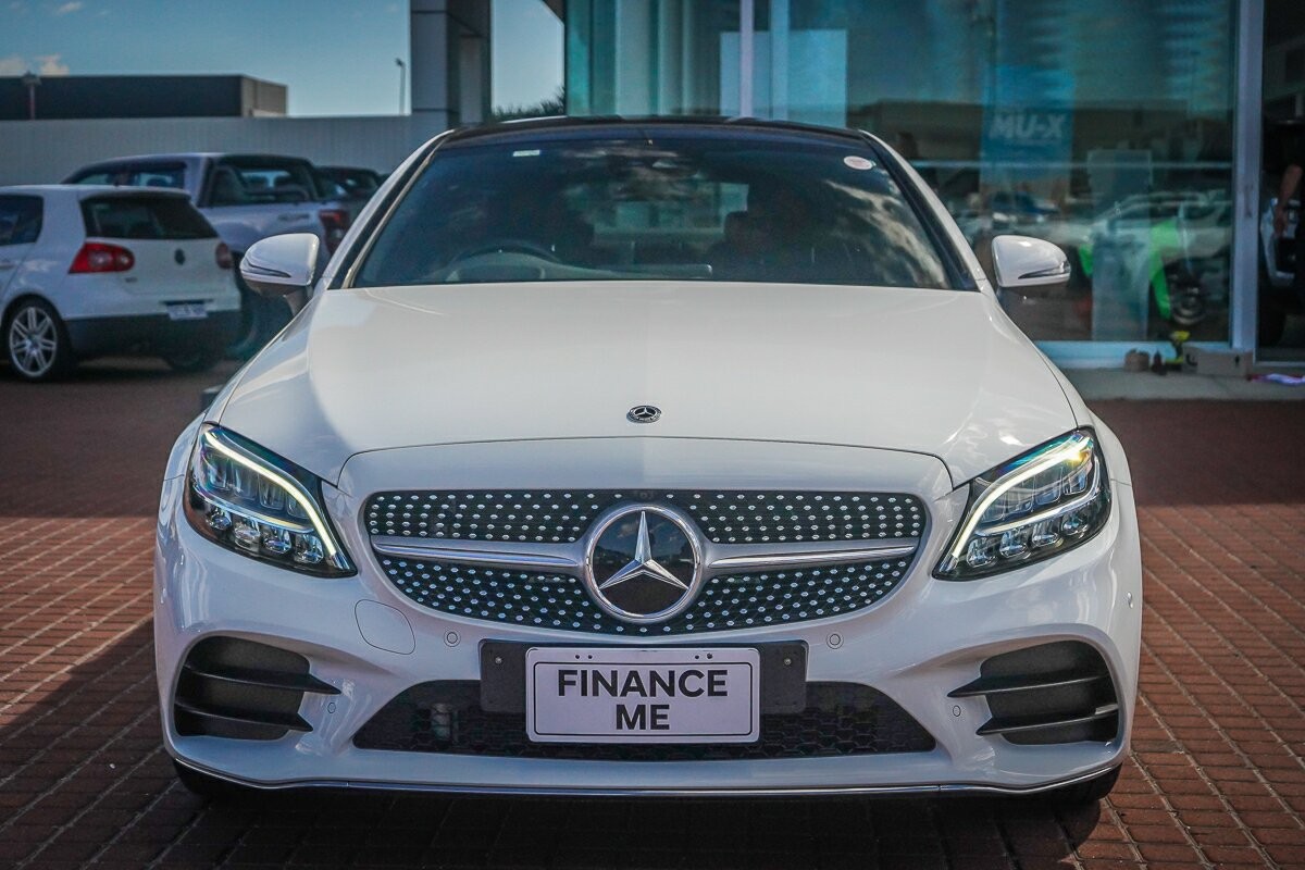 Mercedes Benz C-class image 3