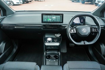 https://vehicle-cdn.autoleague.cloud/32225_81009925_10.jpg