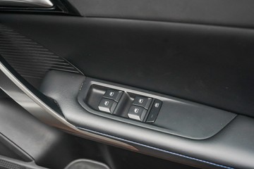 https://vehicle-cdn.autoleague.cloud/32225_81009925_11.jpg